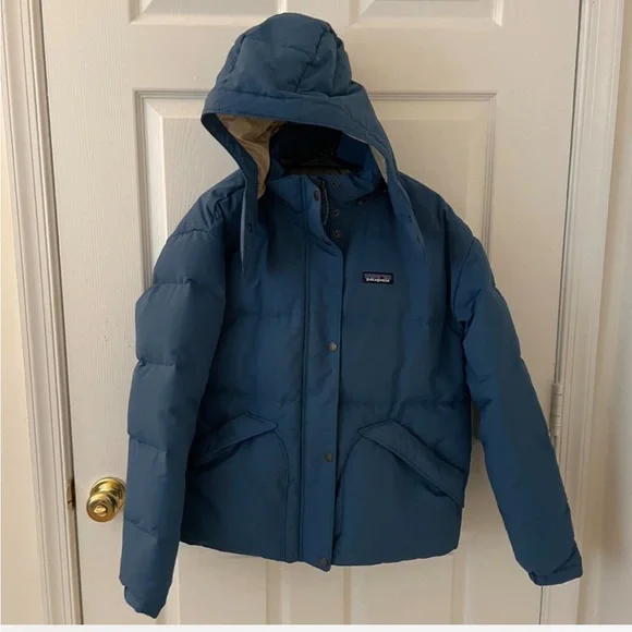 Patagonia Blue and Beige Puffer Jacket - Picture 2 of 4